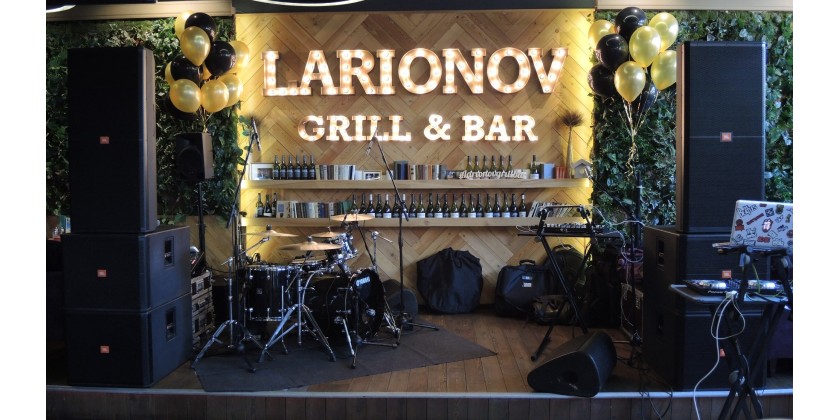 Выступление Марии Ольховой и DrumPanda на дне рождении в Larionov Grill & Bar на ул.Профсоюзной д.76 28.08.2021.